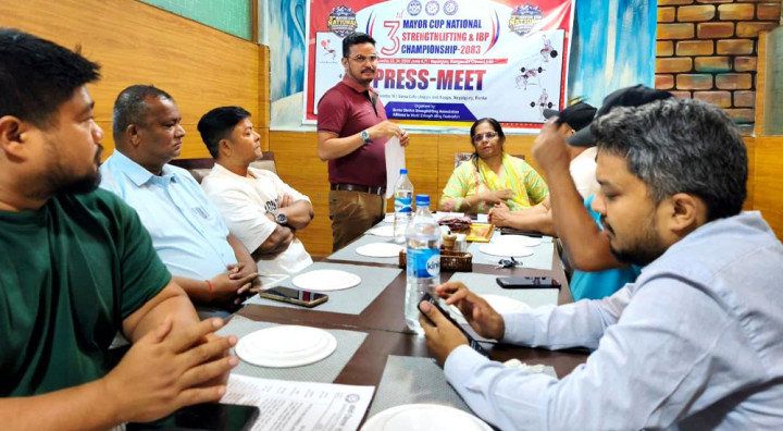 प्रसुन्नालाई ‘युके ब्युटी एण्ड ब्रेन’ को तेस्रो उपाधि